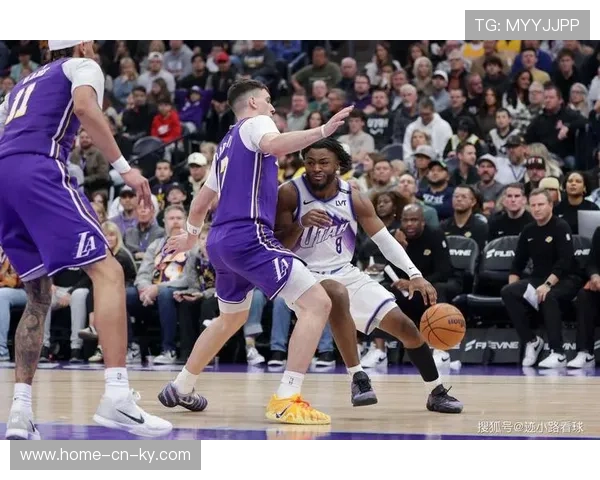 湖人140分胜爵士创赛季新高 现代篮球高速协作体系正重新定义比赛 湖人140分胜爵士创赛季新高 现代篮球高速协作体系正重新定义比赛